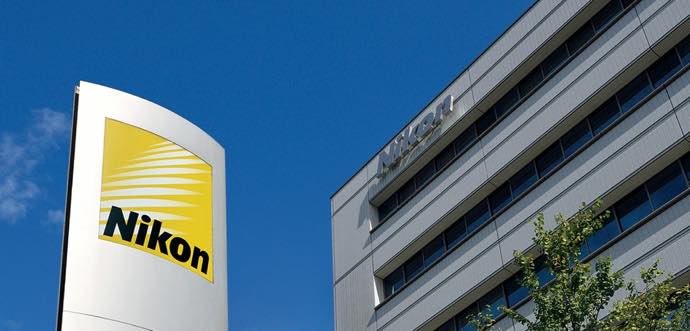เลนส์โปรเกรสซีฟ Nikon